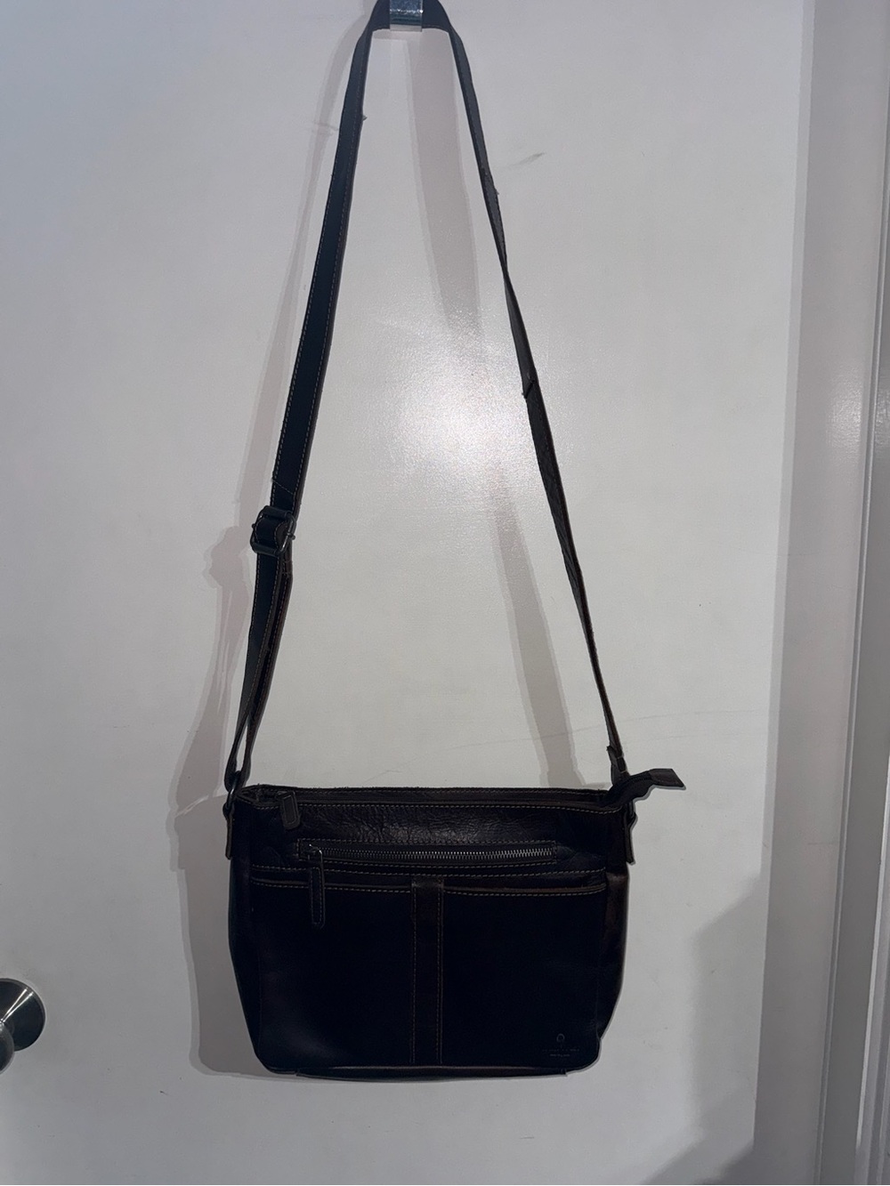 EUC Wild West Los Angeles Brown Leather Adjustable Crossbody Zipper Purse